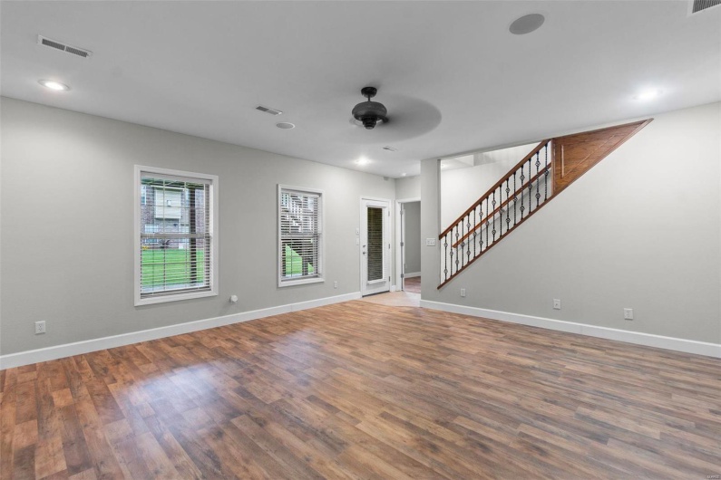 2206 Derbyshire Lane, Cape Girardeau, Missouri 63701, 6 Bedrooms Bedrooms, 10 Rooms Rooms,3 BathroomsBathrooms,Residential,For Sale,Derbyshire,MAR24043116