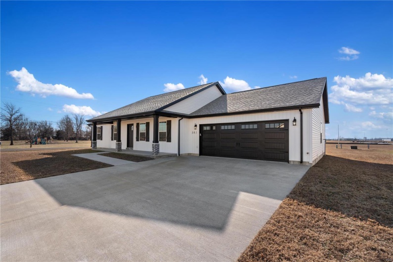 View of front of house featuring a garage
