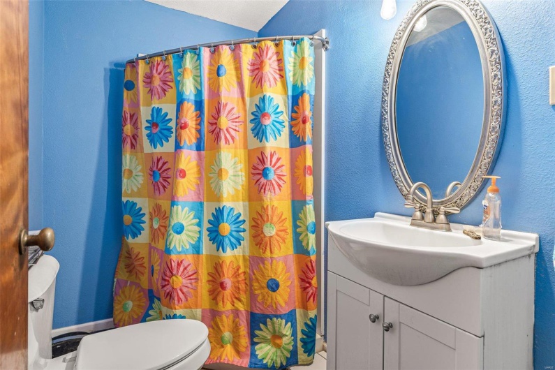 4700 Turley Mill Rd, Farmington, Missouri 63640, 3 Bedrooms Bedrooms, 5 Rooms Rooms,3 BathroomsBathrooms,Residential,For Sale,Turley Mill Rd,MAR25003536