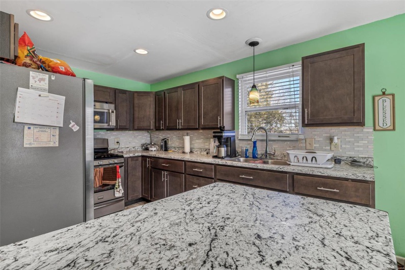 4700 Turley Mill Rd, Farmington, Missouri 63640, 3 Bedrooms Bedrooms, 5 Rooms Rooms,3 BathroomsBathrooms,Residential,For Sale,Turley Mill Rd,MAR25003536