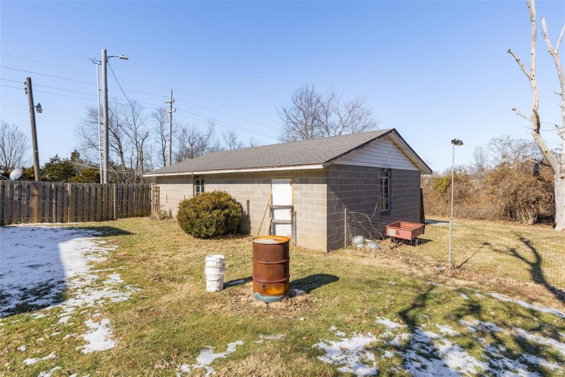 4700 Turley Mill Rd, Farmington, Missouri 63640, 3 Bedrooms Bedrooms, 5 Rooms Rooms,3 BathroomsBathrooms,Residential,For Sale,Turley Mill Rd,MAR25003536