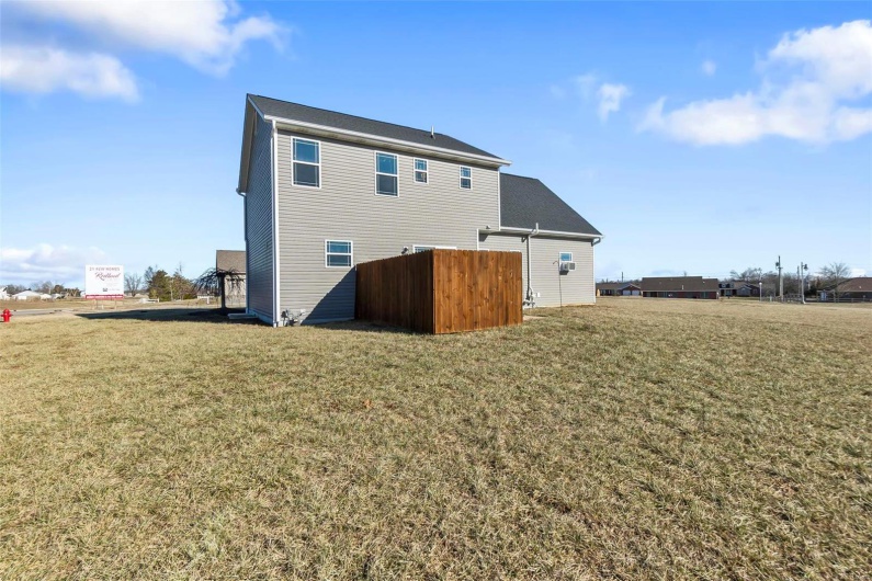 1665 Redbud Court, Perryville, Missouri 63775, 4 Bedrooms Bedrooms, 9 Rooms Rooms,2 BathroomsBathrooms,Residential,For Sale,Redbud,MAR25004874