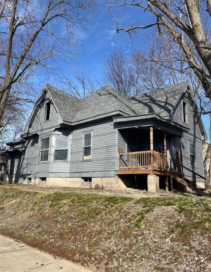 View of property exterior