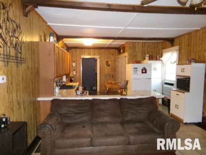 318 WILLIAMS Street, Rosiclare, Illinois 62982, 4 Bedrooms Bedrooms, 0 ,2 BathroomsBathrooms,Residential,For Sale,WILLIAMS,0,RMAEB454960