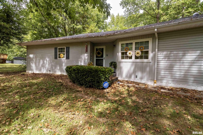 2372 LOGAN Street, Murphysboro, Illinois 62966, 4 Bedrooms Bedrooms, 0 ,3 BathroomsBathrooms,Residential,For Sale,LOGAN,0,RMAEB455163