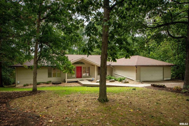 103 Loblolly Lane, Carbondale, Illinois 62902, 3 Bedrooms Bedrooms, 0 ,3 BathroomsBathrooms,Residential,For Sale,Loblolly,0,RMAQC4256173
