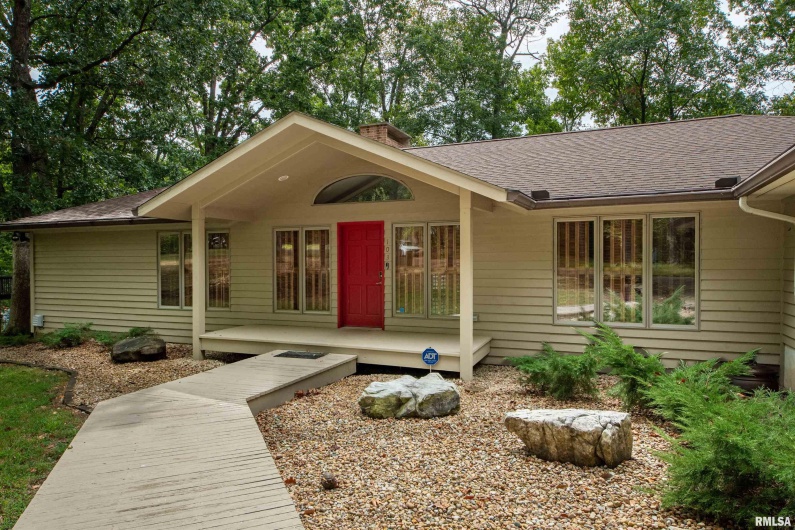 103 Loblolly Lane, Carbondale, Illinois 62902, 3 Bedrooms Bedrooms, 0 ,3 BathroomsBathrooms,Residential,For Sale,Loblolly,0,RMAQC4256173