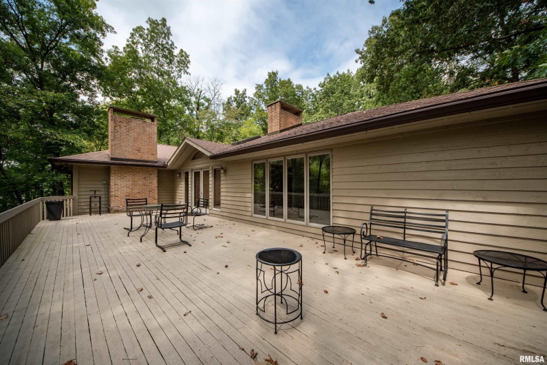 103 Loblolly Lane, Carbondale, Illinois 62902, 3 Bedrooms Bedrooms, 0 ,3 BathroomsBathrooms,Residential,For Sale,Loblolly,0,RMAQC4256173