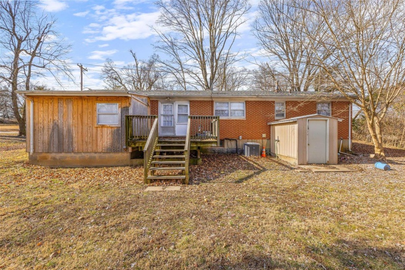 502 KREI Boulevard, Farmington, Missouri 63640, 4 Bedrooms Bedrooms, 8 Rooms Rooms,2 BathroomsBathrooms,Residential,For Sale,KREI,MAR25005014