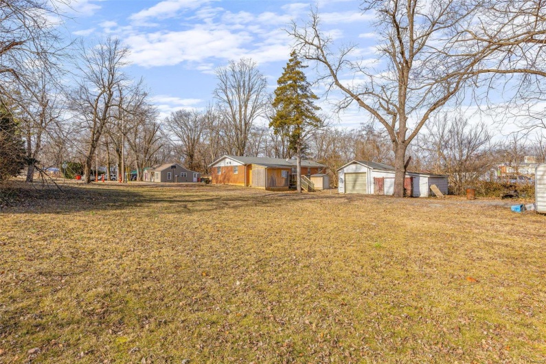 502 KREI Boulevard, Farmington, Missouri 63640, 4 Bedrooms Bedrooms, 8 Rooms Rooms,2 BathroomsBathrooms,Residential,For Sale,KREI,MAR25005014