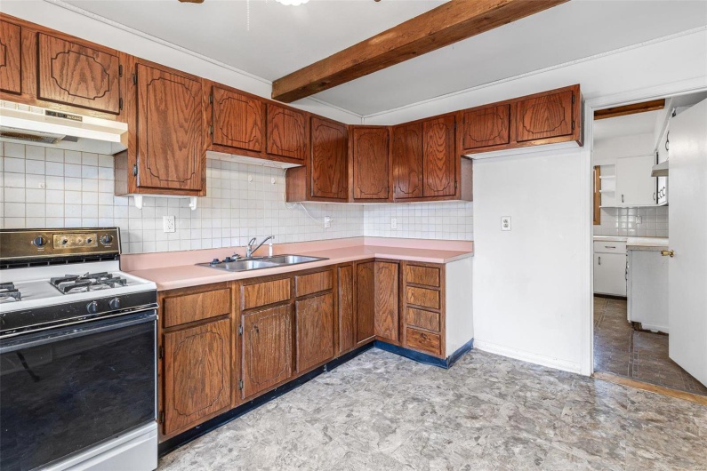 502 KREI Boulevard, Farmington, Missouri 63640, 4 Bedrooms Bedrooms, 8 Rooms Rooms,2 BathroomsBathrooms,Residential,For Sale,KREI,MAR25005014