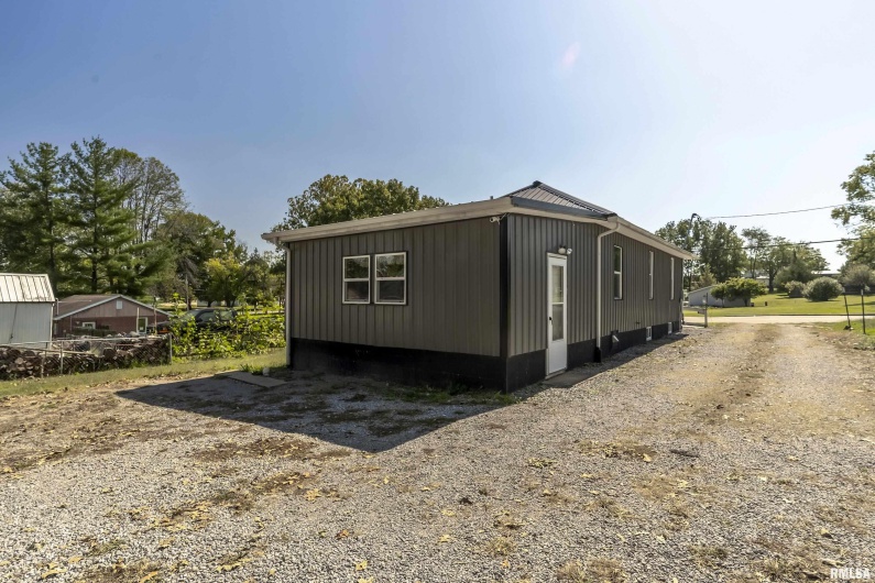 1214 SLOAN Street, Harrisburg, Illinois 62946, 0 , 0 ,0,Commercial Sale,For Sale,SLOAN,0,RMAEB455395