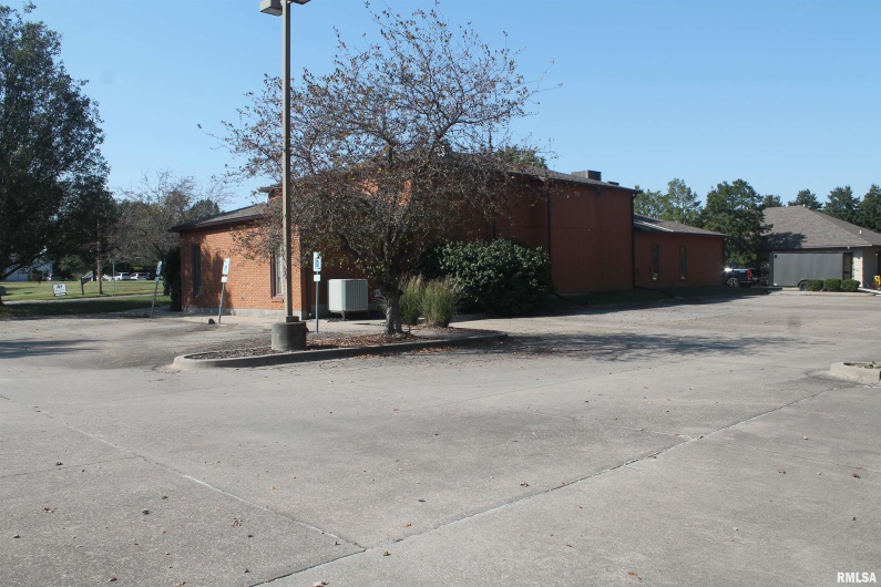1235 CEDAR Court, Carbondale, Illinois 62901, 0 , 0 ,0,Commercial Sale,For Sale,CEDAR,0,RMAEB455492