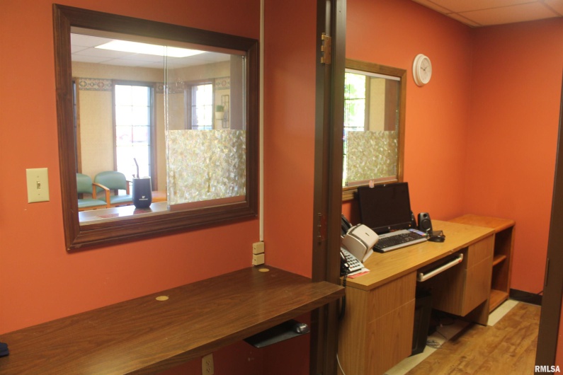 1235 CEDAR Court, Carbondale, Illinois 62901, 0 , 0 ,0,Commercial Sale,For Sale,CEDAR,0,RMAEB455492