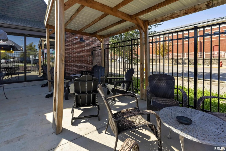 101 MONROE Street, Carbondale, Illinois 62901, 0 , 0 ,0,Commercial Sale,For Sale,MONROE,0,RMAEB455473