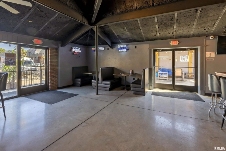 101 MONROE Street, Carbondale, Illinois 62901, 0 , 0 ,0,Commercial Sale,For Sale,MONROE,0,RMAEB455473