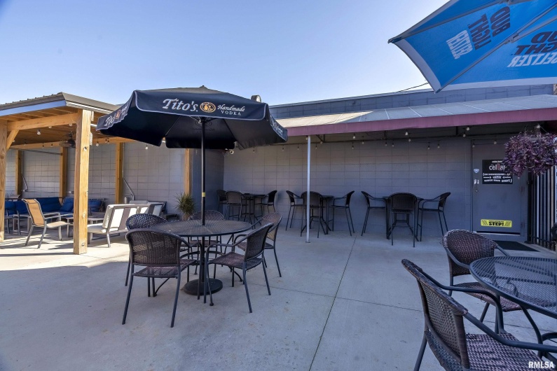 101 MONROE Street, Carbondale, Illinois 62901, 0 , 0 ,0,Commercial Sale,For Sale,MONROE,0,RMAEB455473