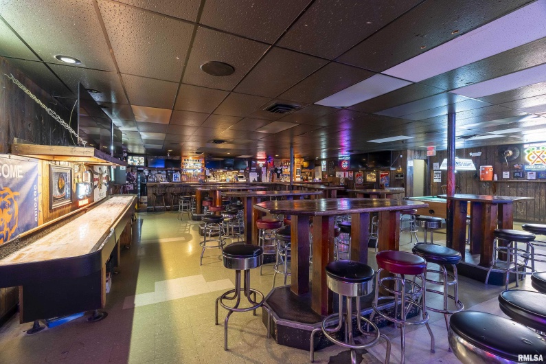 101 MONROE Street, Carbondale, Illinois 62901, 0 , 0 ,0,Commercial Sale,For Sale,MONROE,0,RMAEB455473