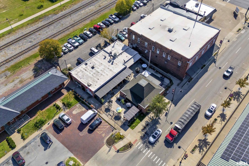 101 MONROE Street, Carbondale, Illinois 62901, 0 , 0 ,0,Commercial Sale,For Sale,MONROE,0,RMAEB455473