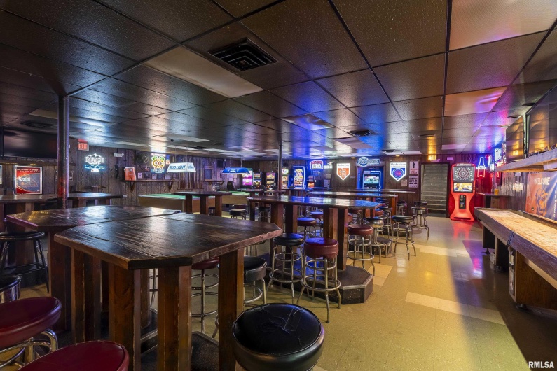 101 MONROE Street, Carbondale, Illinois 62901, 0 , 0 ,0,Commercial Sale,For Sale,MONROE,0,RMAEB455473