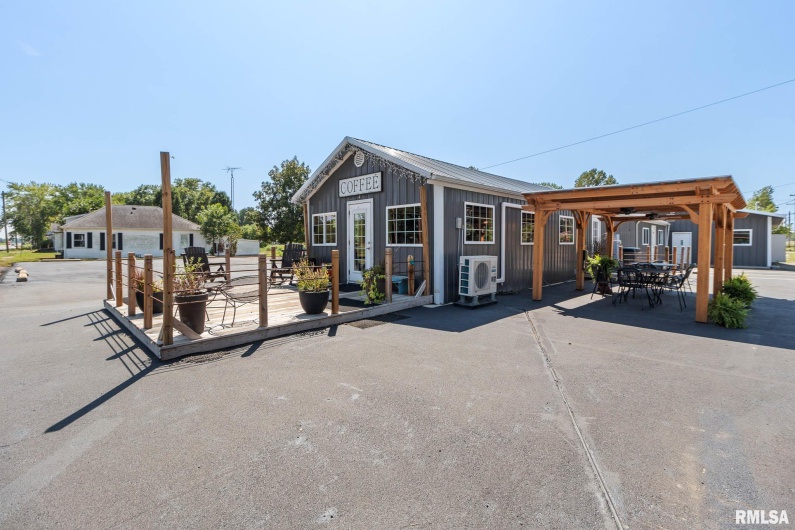 100 UNION Avenue, Dowell, Illinois 62927, 0 , 0 ,0,Commercial Sale,For Sale,UNION,0,RMAQC4257801