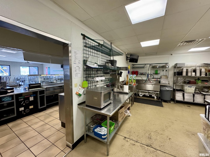 108 BROADWAY, Goreville, Illinois 62939, 0 , 0 ,0,Commercial Sale,For Sale,BROADWAY,0,RMAQC4258004