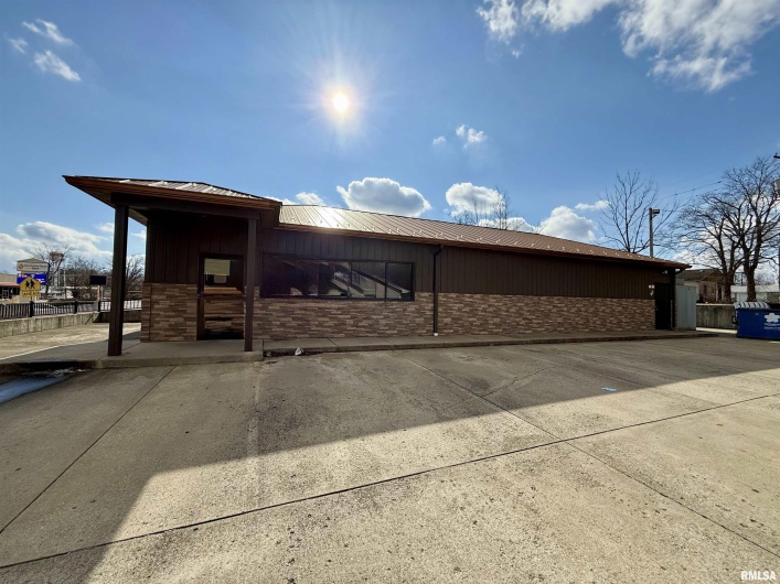 108 BROADWAY, Goreville, Illinois 62939, 0 , 0 ,0,Commercial Sale,For Sale,BROADWAY,0,RMAQC4258004