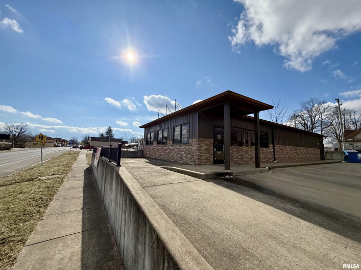 108 BROADWAY, Goreville, Illinois 62939, 0 , 0 ,0,Commercial Sale,For Sale,BROADWAY,0,RMAQC4258004