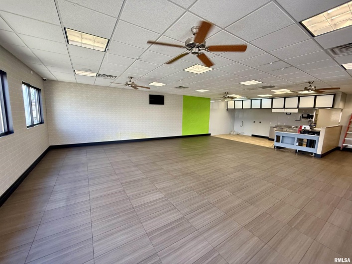 108 BROADWAY, Goreville, Illinois 62939, 0 , 0 ,0,Commercial Sale,For Sale,BROADWAY,0,RMAQC4258004