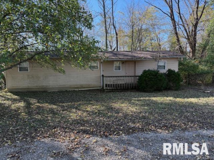40 Crockett Road, Carbondale, Illinois 62901, 0 , 0 ,0,Residential Income,For Sale,Crockett,0,RMAEB455869