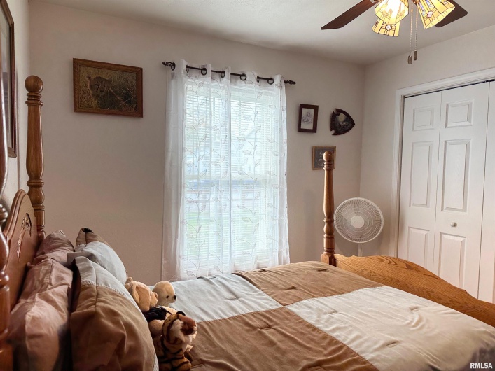 104 TOWNHOUSE Drive, Cambria, Illinois 62915, 3 Bedrooms Bedrooms, 0 ,2 BathroomsBathrooms,Residential,For Sale,TOWNHOUSE,0,RMAEB455685
