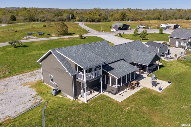 75 Bedrock Ridge, Elkville, Illinois 62932, 3 Bedrooms Bedrooms, 0 ,2 BathroomsBathrooms,Residential,For Sale,Bedrock,0,RMAEB455899