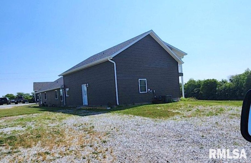 75 Bedrock Ridge, Elkville, Illinois 62932, 3 Bedrooms Bedrooms, 0 ,2 BathroomsBathrooms,Residential,For Sale,Bedrock,0,RMAEB455899