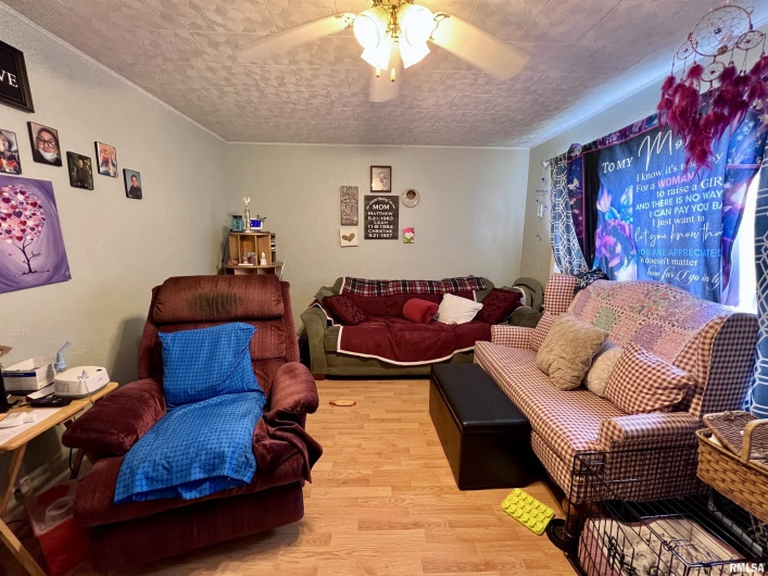 1106 11TH Street, Murphysboro, Illinois 62966, 2 Bedrooms Bedrooms, 0 ,1 BathroomBathrooms,Residential,For Sale,11TH,0,RMAEB455260