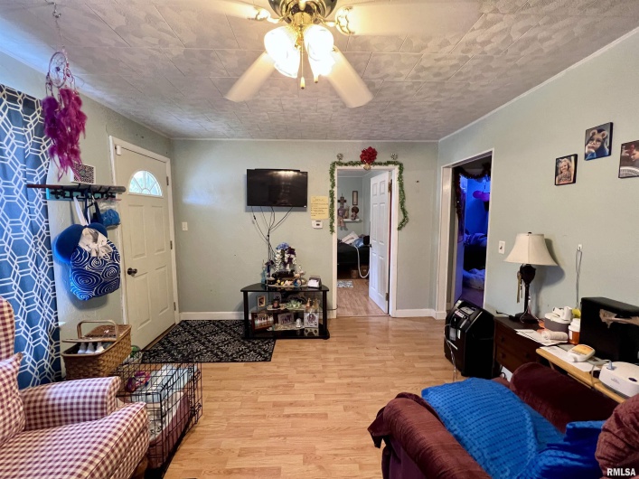 1106 11TH Street, Murphysboro, Illinois 62966, 2 Bedrooms Bedrooms, 0 ,1 BathroomBathrooms,Residential,For Sale,11TH,0,RMAEB455260