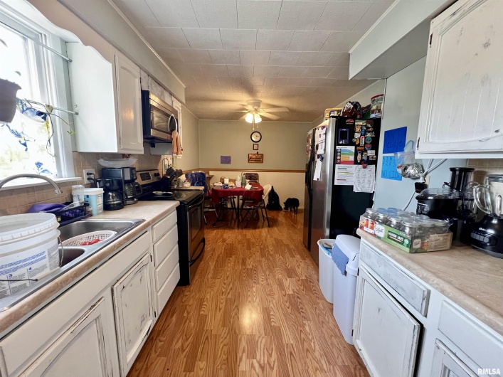 1106 11TH Street, Murphysboro, Illinois 62966, 2 Bedrooms Bedrooms, 0 ,1 BathroomBathrooms,Residential,For Sale,11TH,0,RMAEB455260