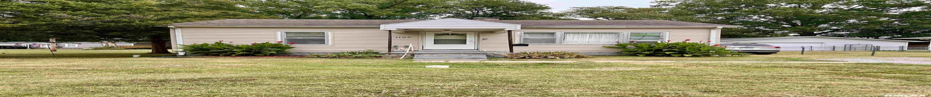 Residential For Sale 1106 11TH Street, Murphysboro, Illinois 62966, 2 Bedrooms Bedrooms, ,1 BathroomBathrooms,Residential,For Sale,11TH,RMAEB455260