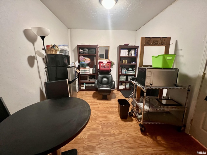 1106 11TH Street, Murphysboro, Illinois 62966, 2 Bedrooms Bedrooms, 0 ,1 BathroomBathrooms,Residential,For Sale,11TH,0,RMAEB455260
