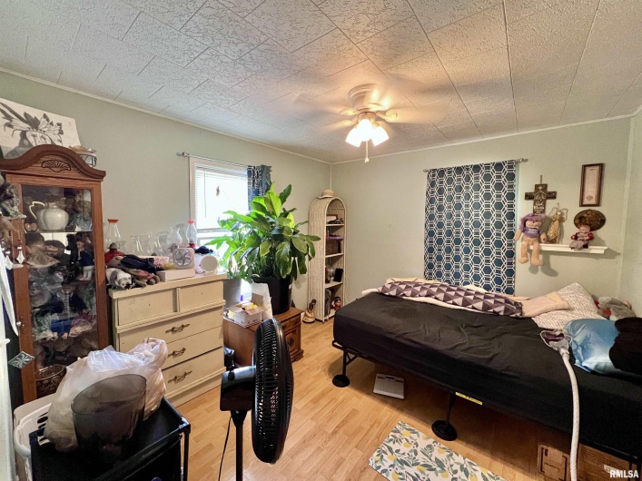 1106 11TH Street, Murphysboro, Illinois 62966, 2 Bedrooms Bedrooms, 0 ,1 BathroomBathrooms,Residential,For Sale,11TH,0,RMAEB455260