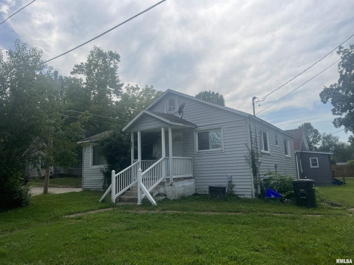 504 MILL Street, Carbondale, Illinois 62901, 0 , 0 ,0,Residential Income,For Sale,MILL,0,RMAEB456105