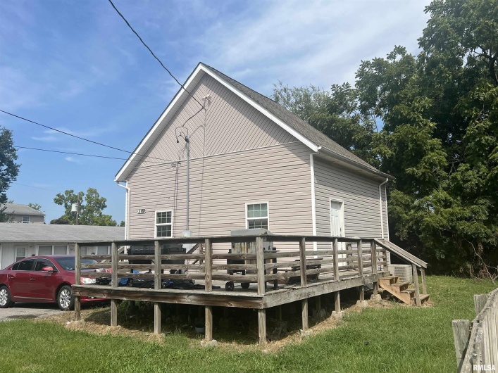 504 MILL Street, Carbondale, Illinois 62901, 0 , 0 ,0,Residential Income,For Sale,MILL,0,RMAEB456105