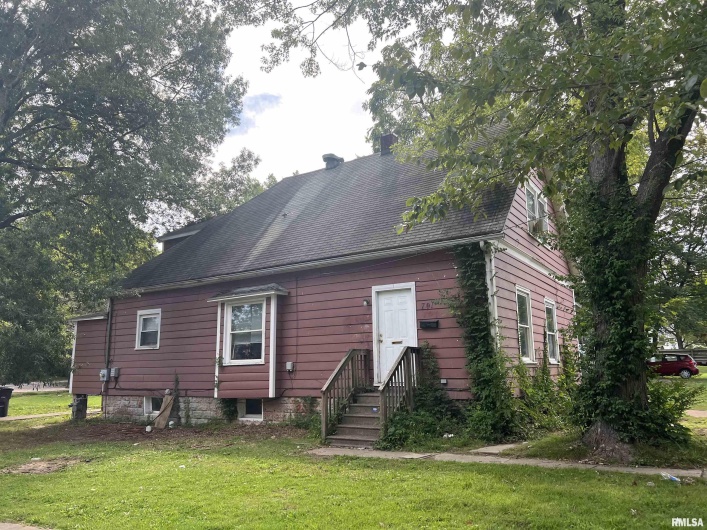 504 MILL Street, Carbondale, Illinois 62901, 0 , 0 ,0,Residential Income,For Sale,MILL,0,RMAEB456105