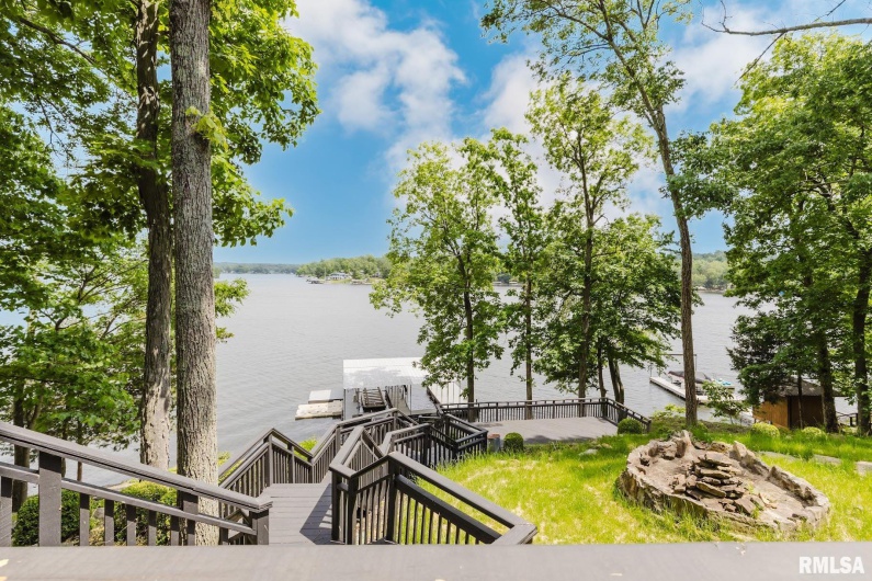 12225 Pebble Point Road, Marion, Illinois 62959, 4 Bedrooms Bedrooms, 0 ,4 BathroomsBathrooms,Residential,For Sale,Pebble Point,0,RMAEB456078