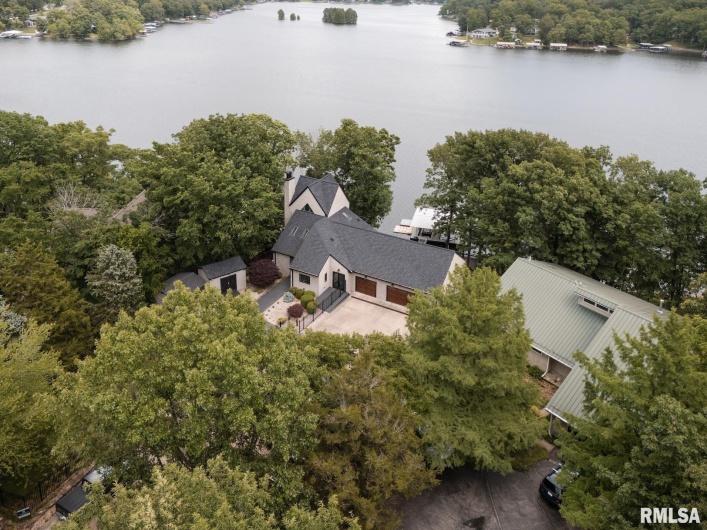 12225 Pebble Point Road, Marion, Illinois 62959, 4 Bedrooms Bedrooms, 0 ,4 BathroomsBathrooms,Residential,For Sale,Pebble Point,0,RMAEB456078