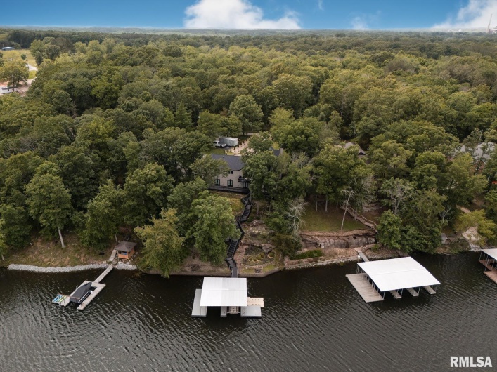 12225 Pebble Point Road, Marion, Illinois 62959, 4 Bedrooms Bedrooms, 0 ,4 BathroomsBathrooms,Residential,For Sale,Pebble Point,0,RMAEB456078