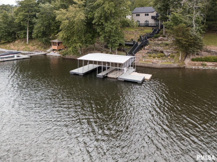 12225 Pebble Point Road, Marion, Illinois 62959, 4 Bedrooms Bedrooms, 0 ,4 BathroomsBathrooms,Residential,For Sale,Pebble Point,0,RMAEB456078