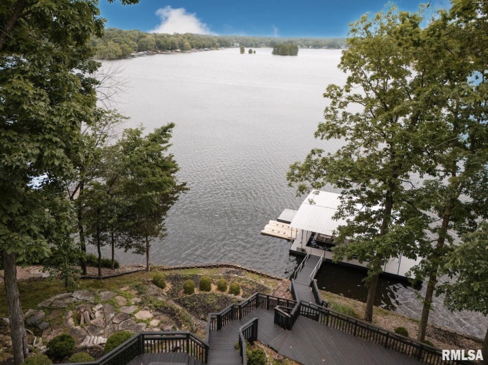 12225 Pebble Point Road, Marion, Illinois 62959, 4 Bedrooms Bedrooms, 0 ,4 BathroomsBathrooms,Residential,For Sale,Pebble Point,0,RMAEB456078