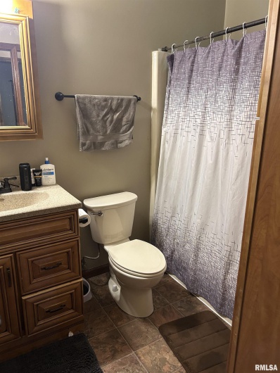 307 PINE Street, DeSoto, Illinois 62924, 3 Bedrooms Bedrooms, 0 ,2 BathroomsBathrooms,Residential,For Sale,PINE,0,RMAEB456097