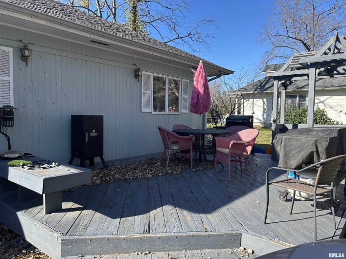 307 PINE Street, DeSoto, Illinois 62924, 3 Bedrooms Bedrooms, 0 ,2 BathroomsBathrooms,Residential,For Sale,PINE,0,RMAEB456097