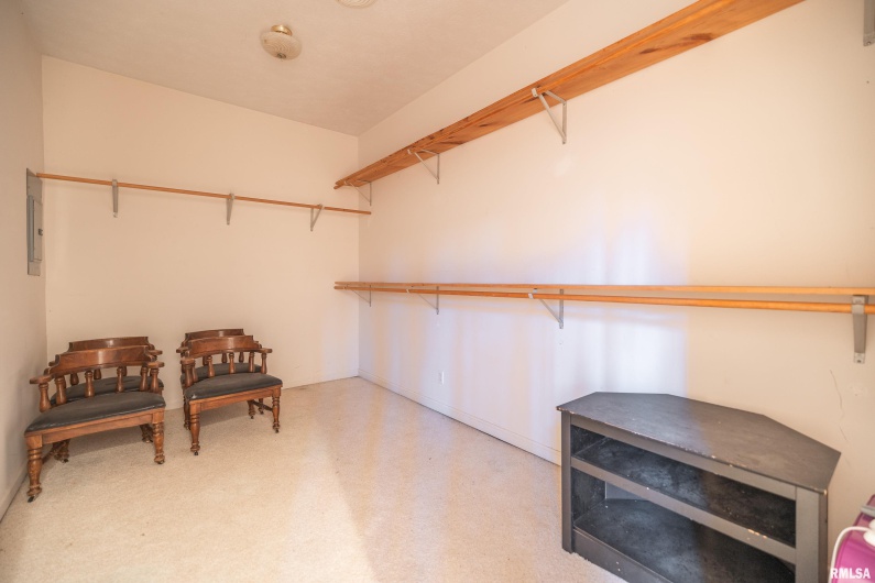15319 Laminack Road, Carterville, Illinois 62918, 2 Bedrooms Bedrooms, 0 ,3 BathroomsBathrooms,Residential,For Sale,Laminack,0,RMAEB456192